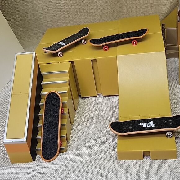 Tech Deck Ramp  Pieces Spin Master  Skate Park Parts - Picture 2 of 7